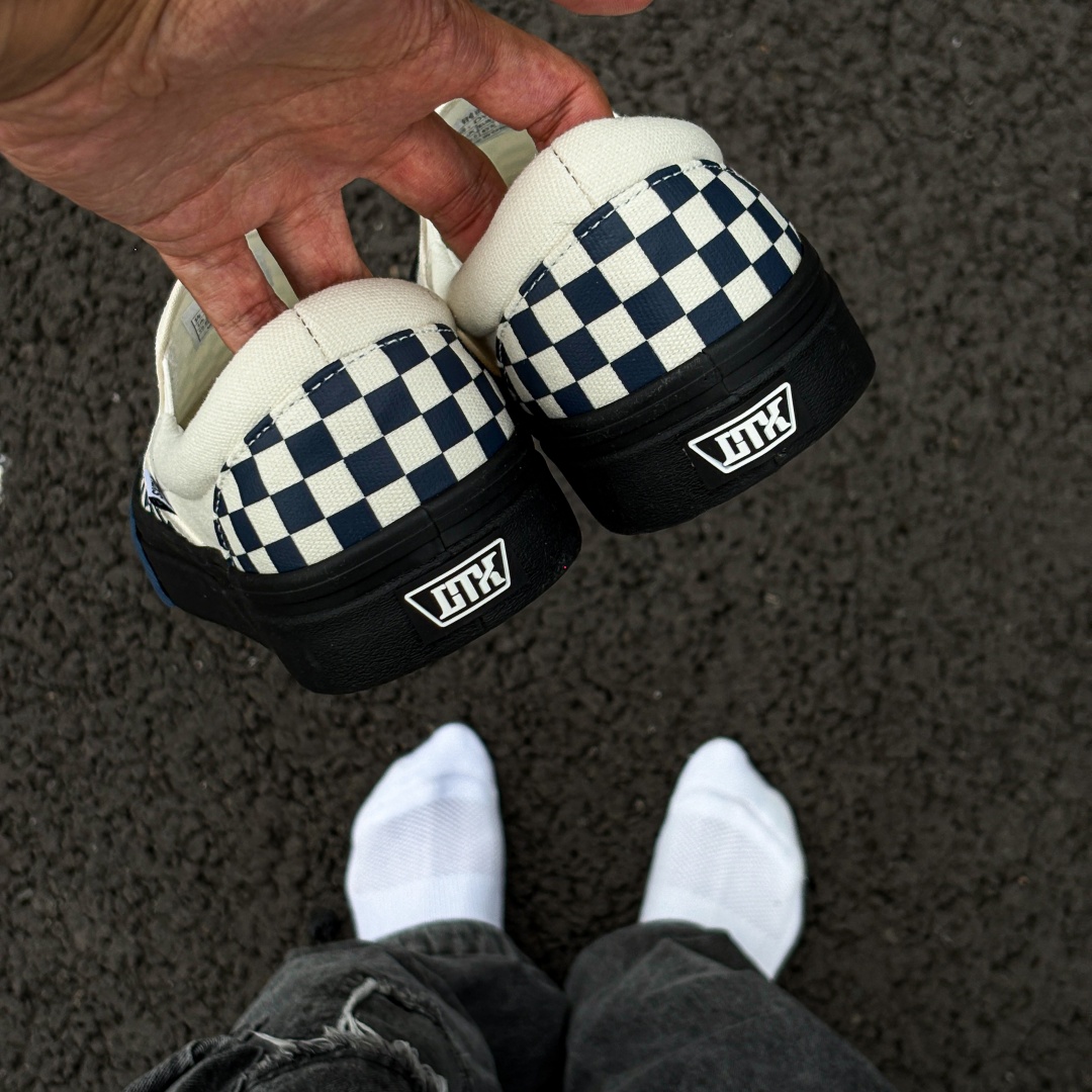 Blauw-wit geruite slip-on lazy - Adidas Shoes Superstar recensie en prijs